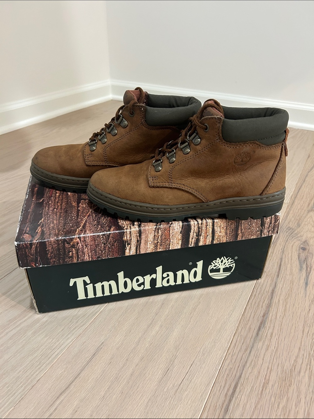 Timberland Vintage Women’s Chestnut Brown Leather Lace-Up Boots size 7